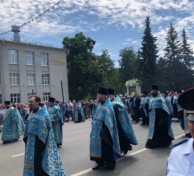 Священники Знаменского собора Курск