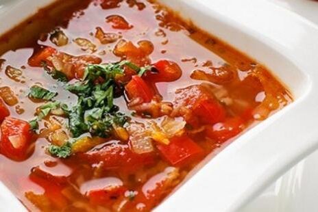 (Фирменная интерпретация классического гаспачо с элементами молекулярной гастрономии)