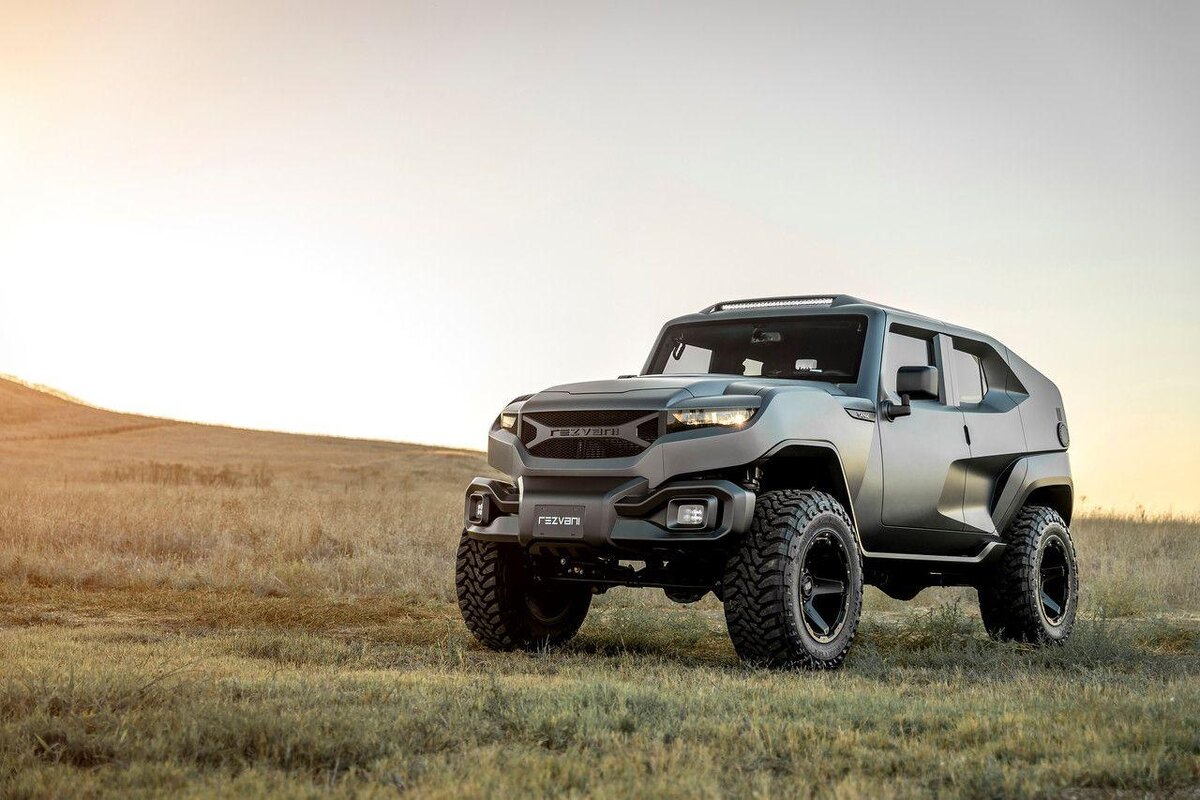 источник: https://fishki.net/auto/2400408-jekstremalynyj-vnedorozhnik-rezvani-tank.html