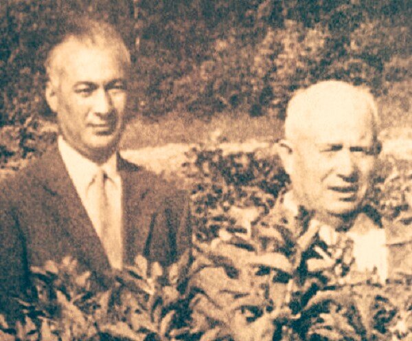 Рашидов и Хрущев на хлопковом поле