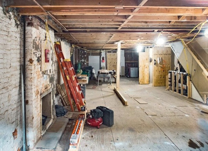 Строительные работы идут полным ходом