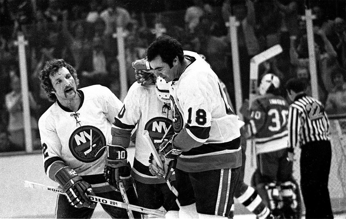 Нью-Йорк Айлендерс в сезоне 1974-1975