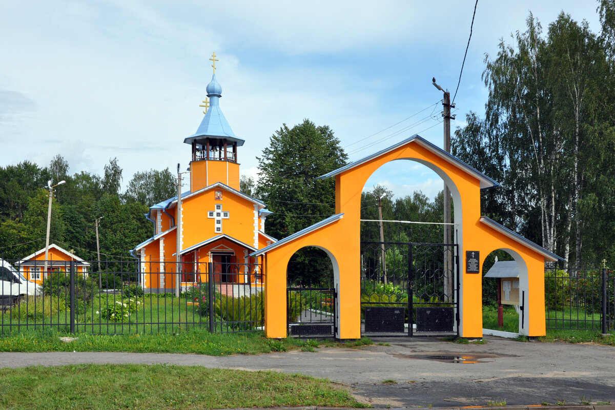 Лодейное поле Церковь. Петропавловская Церковь Лодейное поле.