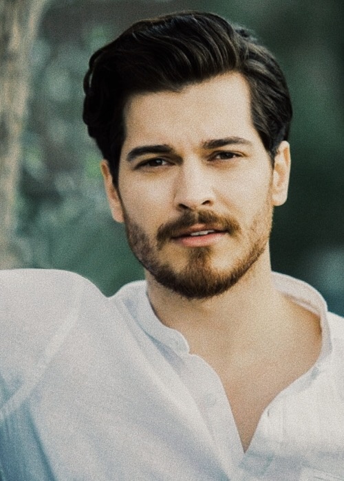 Чагатай Улусой, исполнил роль Сарпа