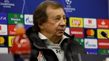 «Мое мнение такое, что он старался, очень. Он достаточно профессионально работал, но эта должность чересчур сложная, здесь много нюансов. Одним нравится судейство, другим - нет.
