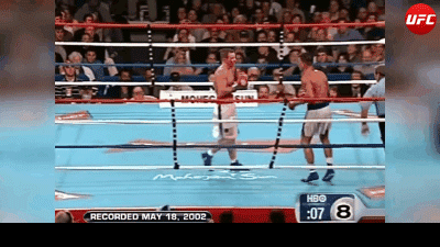 И вот так все 10 раундов..Как Гатти выстоял?