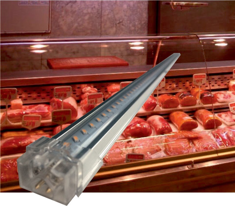 Мясная продукция под красным светом выглядит свежее, аппетитнее, привлекательнее.