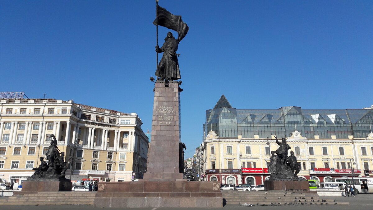 Центральная площадь города.