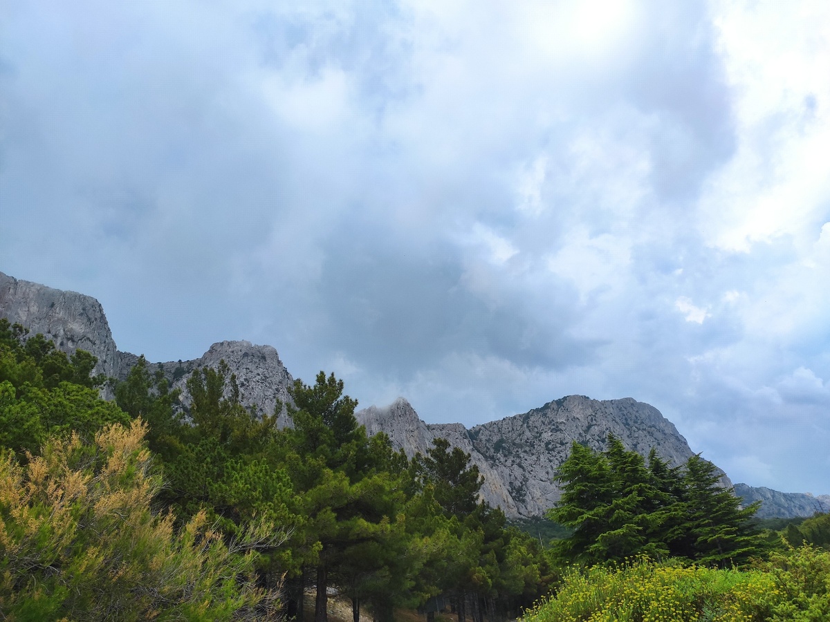 Вид на горы из Санаторного