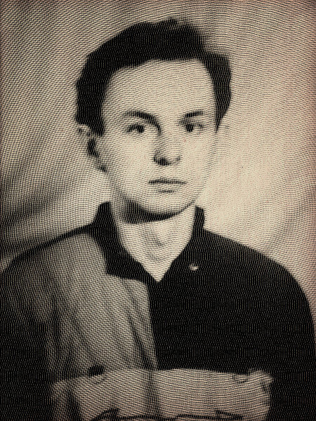 Романс "Чудеса". 
Снова встреча с тобой сейчас происходит,
Вижу я твои глаза,
Моё счастье нежданно приходит,
Происходят в нашей жизни чудеса.
Припев:
Чудеса неземные на землю приходят,
Счастье нас соединило вдруг.
Все печали наши уходят,
Радость земная сверкает вокруг.

Мне твоя улыбка в ночи приглянулась,
Твой силуэт вдохновил меня.
Ты сегодня на перекрёстке оглянулась,
Своим взглядом меня маня.
Припев.

Наши чудеса нас околдовали,
Слышу голос твой.
От страсти своей мы пропали,
Принял нас город ночной.
Припев:
Чудеса неземные на землю приходят,
Счастье нас соединило вдруг.
Все печали наши уходят,
Радость земная сверкает вокруг.
Все печали наши уходят,
Радость земная сверкает вокруг.

28.02.2016 год.