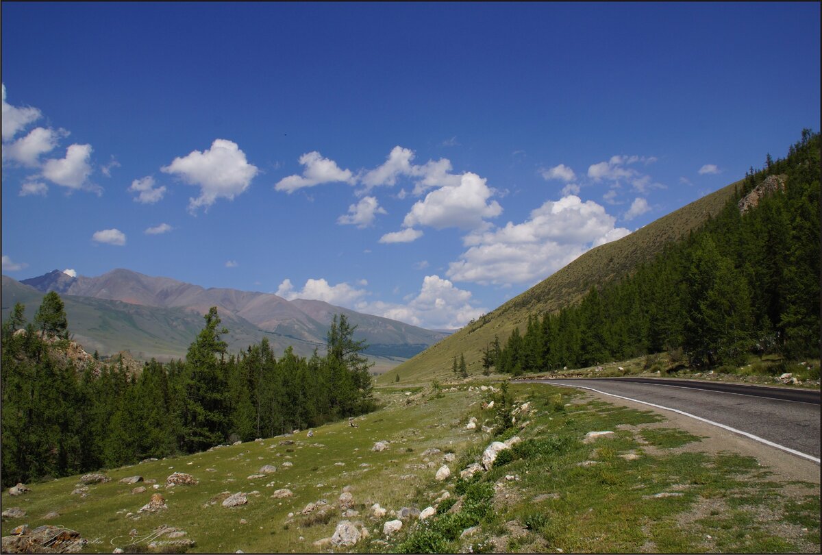 Чуйский тракт в районе Курая.