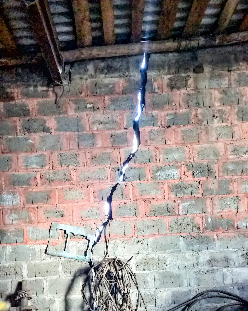 Заказчик хочет избавиться от сквозных трещин.