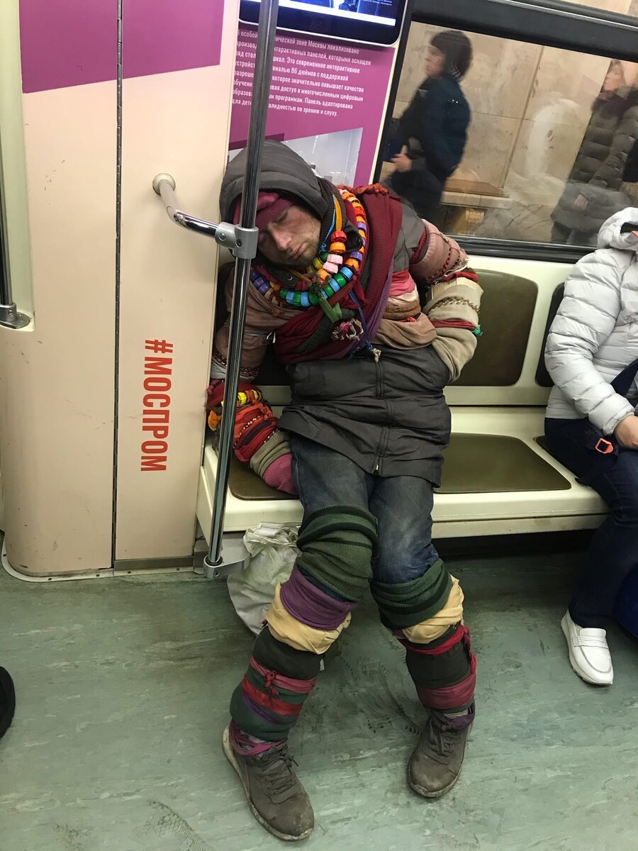 негр в метро женщина фото 110