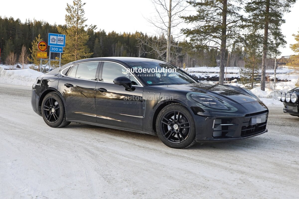 Porsche Panamera 2024