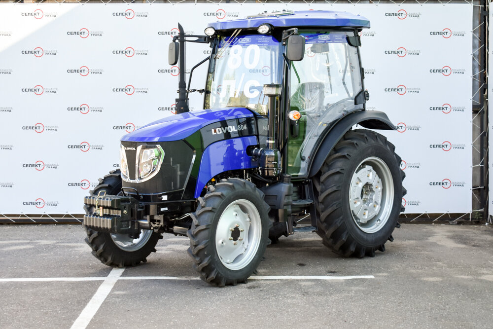 Трактор LOVOL TB 754.