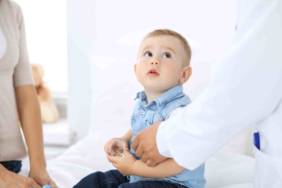 Физиологический фимоз у ребенка 1 годик. Фимоз у мальчика 7 лет рубцовый. Оперативное лечение фимоза и парафимоза. Обрезание детям при фимозе. Болезнь когда не открывается головка.