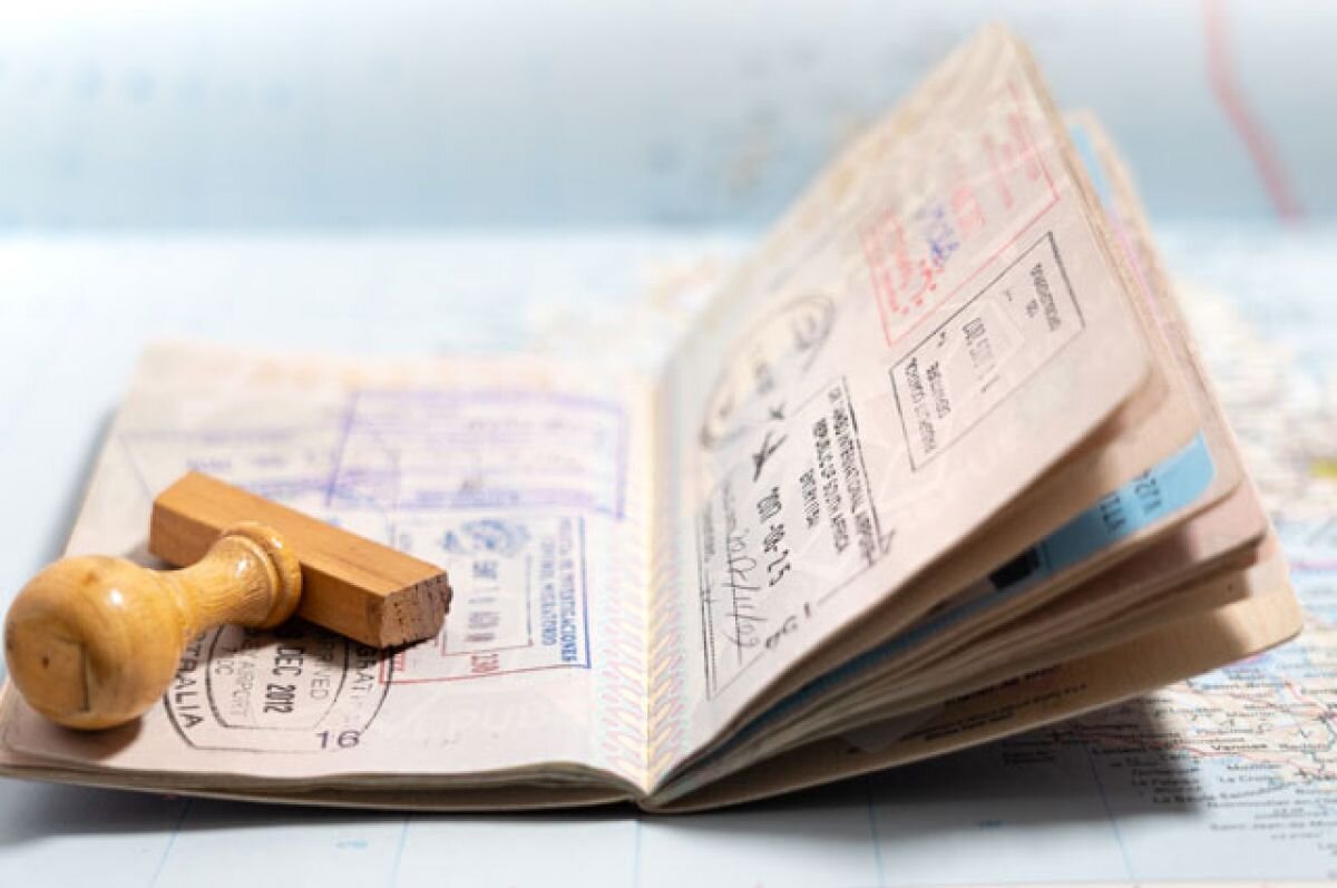    Эксперт рассказал, куда приведет Европу отмена шенгена для России