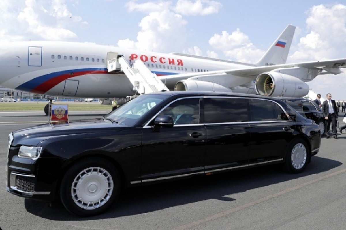    Путин и Пашинян приехали на саммит ОДКБ на одном автомобиле Aurus