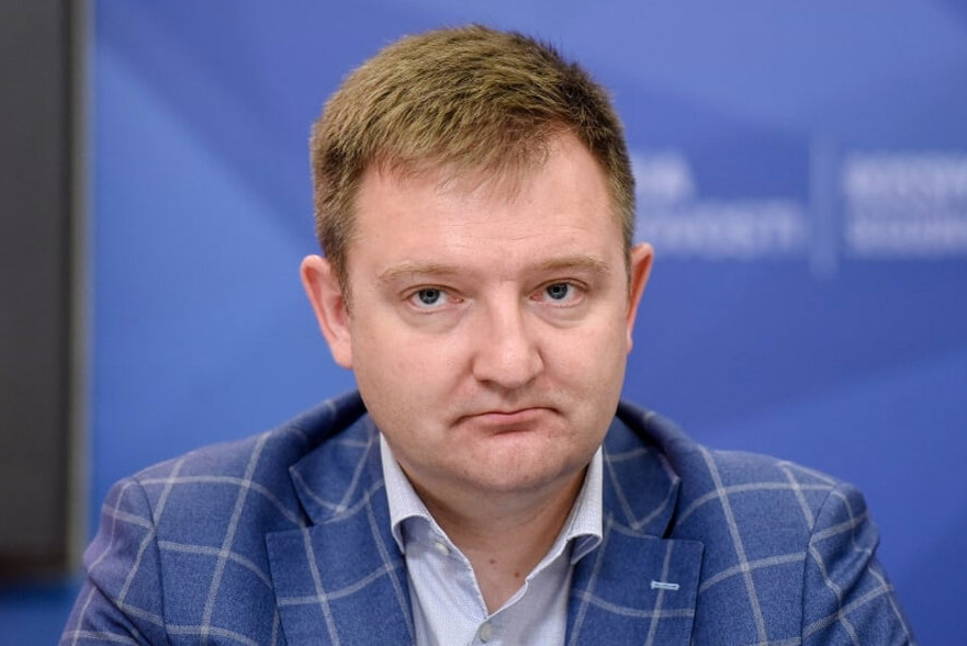 Первый заместитель министра затемнения
