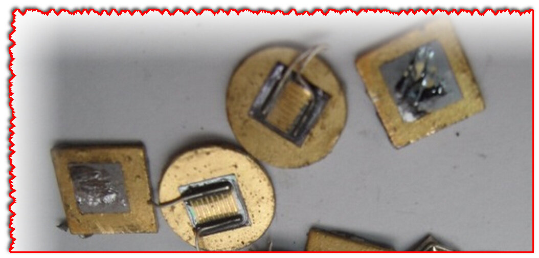 Екатерининский пятак. Крепёж для транзисторов кт802-809. Кт 803 транзистор драгмет. Кт808а лом. Пятак разбор.