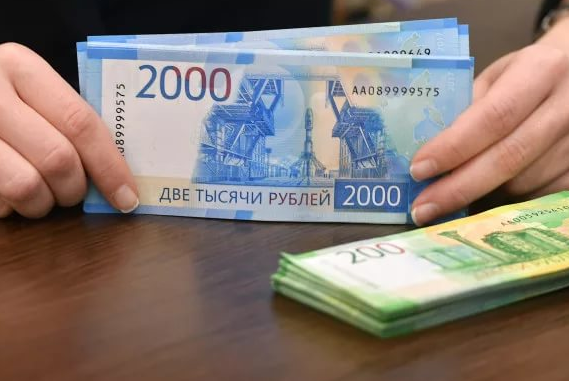 Новые купюры 200 и 2000 рублей