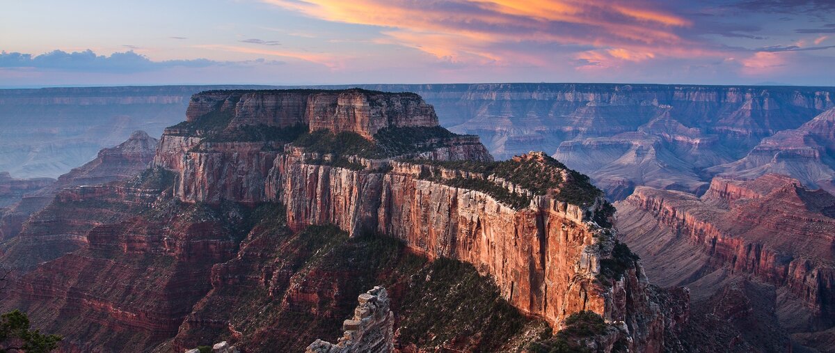  Парк Гранд-Каньон (Grand Canyon) — это несомненно один из самых больших и известных во всем мире национальных парков США, который без преувеличения считается сегодня одним из самых выдающихся...