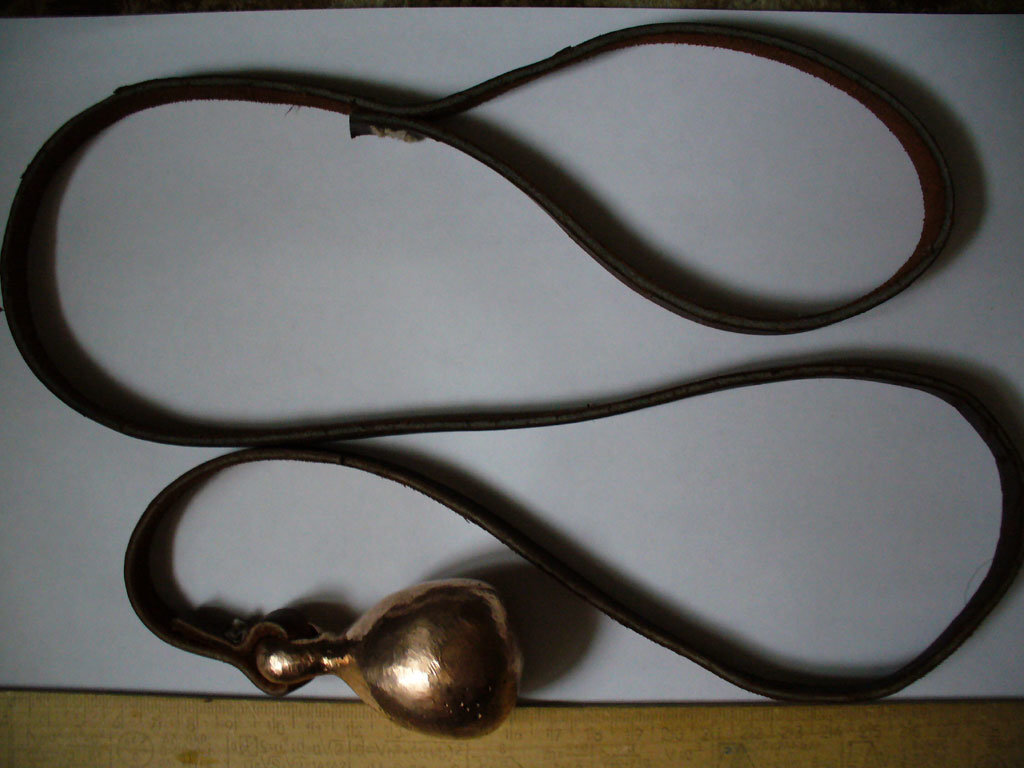 Кистень народный, подрукавный.