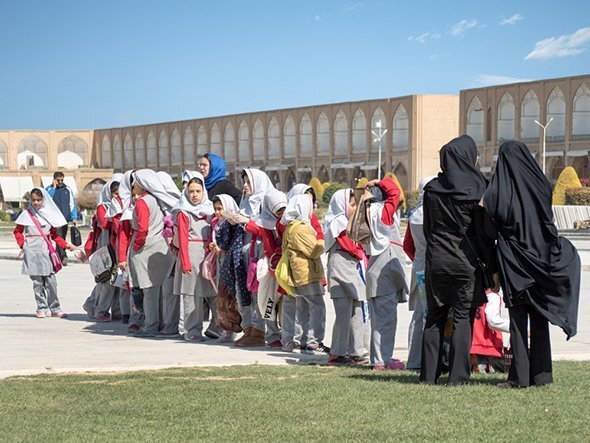 Ученицы начальной школы