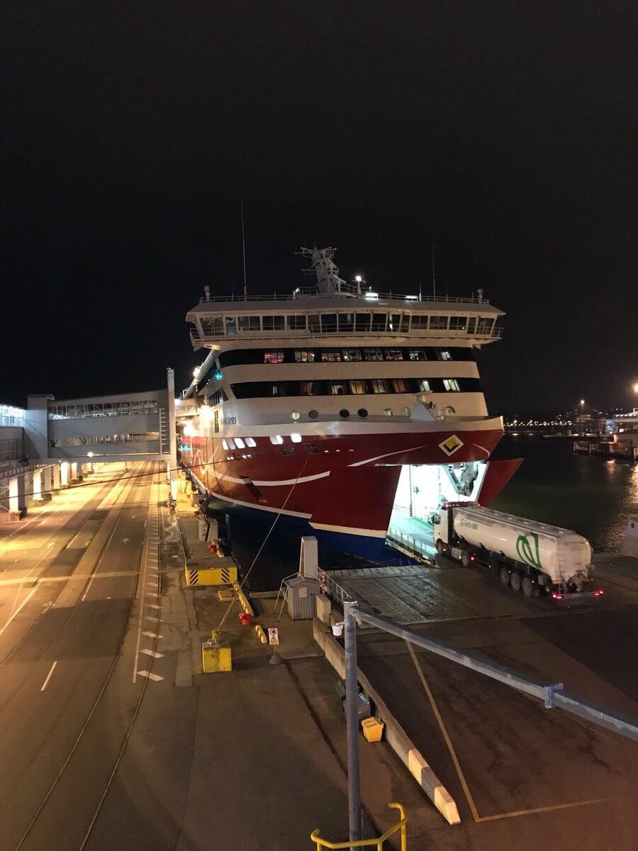 Круизный лайнер