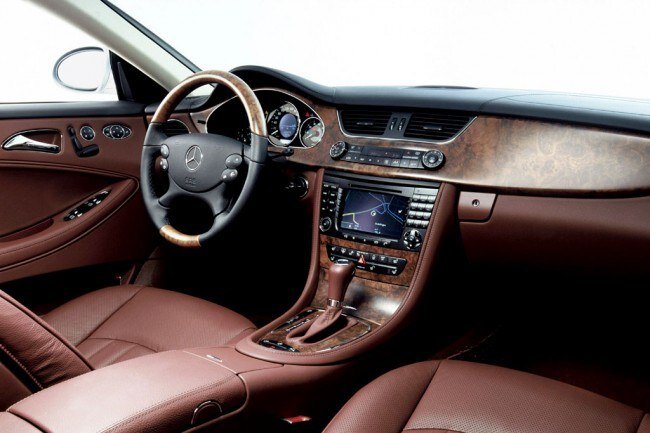 Интерьер W219