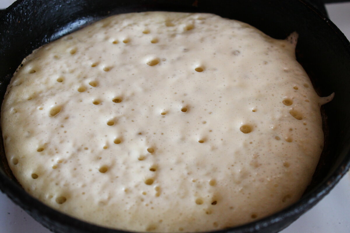 Блины на молоке и воде с дрожжами