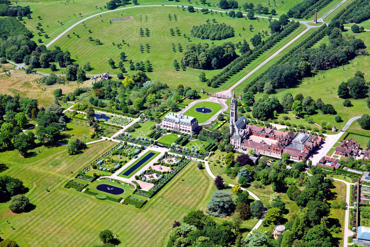 ПОМЕСТЬЕ ИТОН-ХОЛЛ В ЧЕШИРЕ