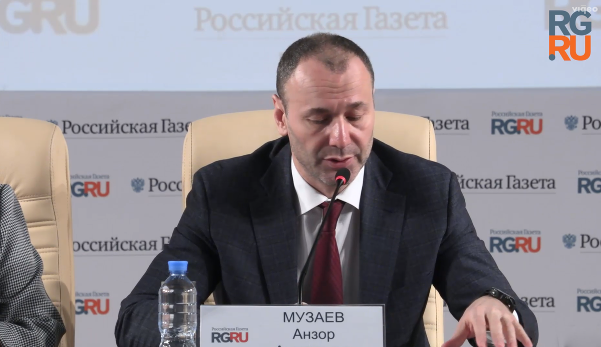 Мусаев анзор рособрнадзор. Анзор музаев. Глава рособрнадзора анзор музаев. Глава рособрнадзора анзор музаев. Музаев анзор ахмедович рособрнадзор.
