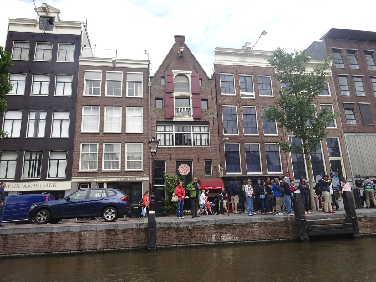 Амстердам. Очередь в музей Анны Франк. Фото Александры Кудрявцевой
