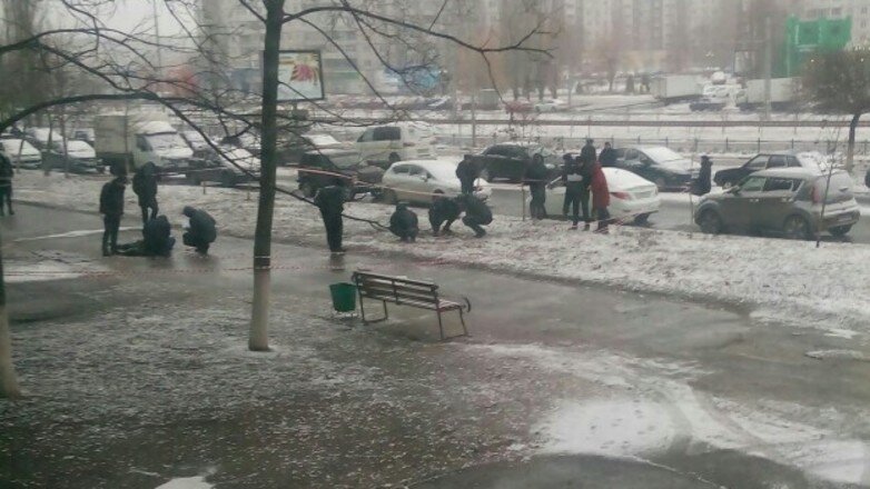 Страж порядка в Старом Осколе застрелил человека, набросившегося в него с ножиком в период задержания