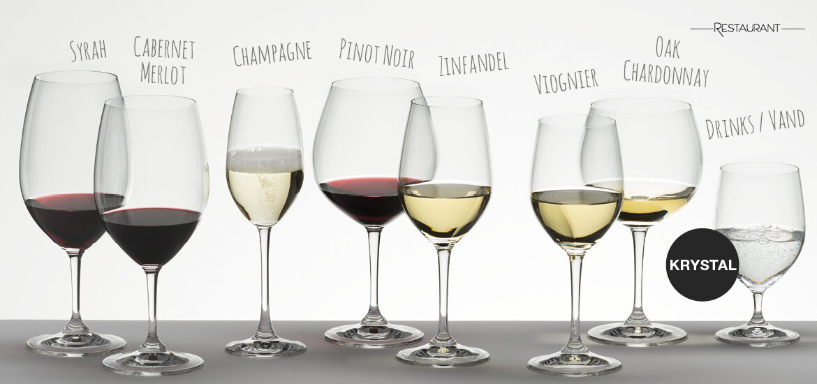 Набор бокалов Riedel ресторана с сайта https://kenstorkoekken.dk/riedel-glas-druespecifikke-vinglas