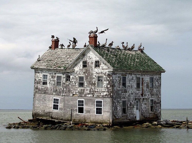 Брошенный дом в Италии (фото с www.avatars.mds.yandex.net