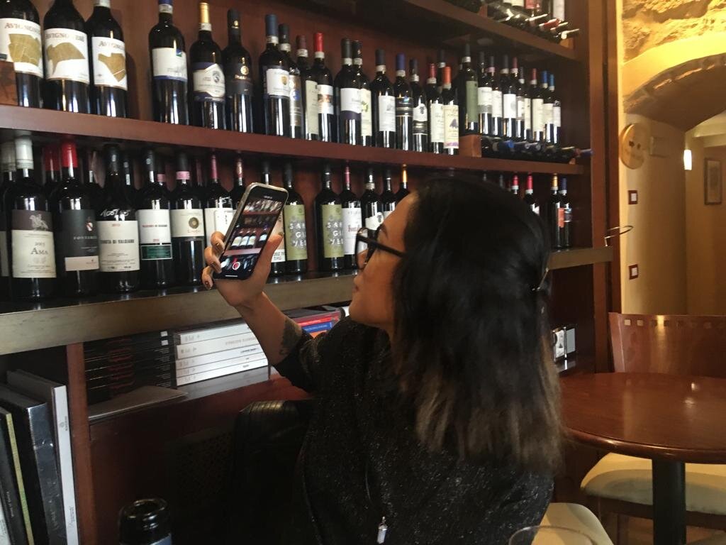 Главное - определиться с выбором вина!