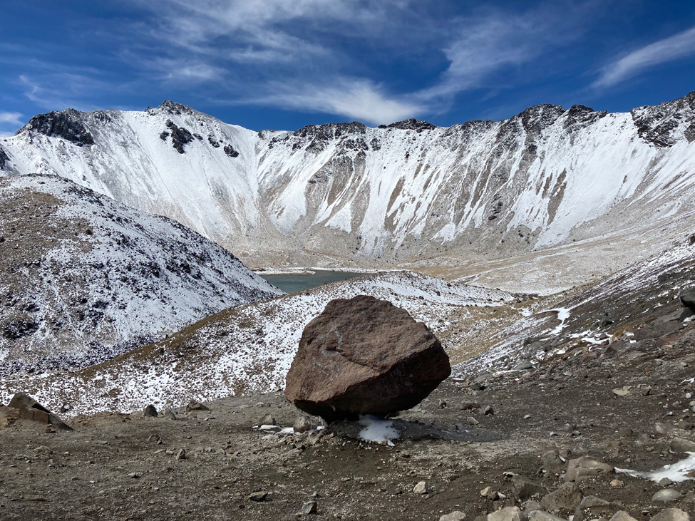 apple.com/iphone-se/