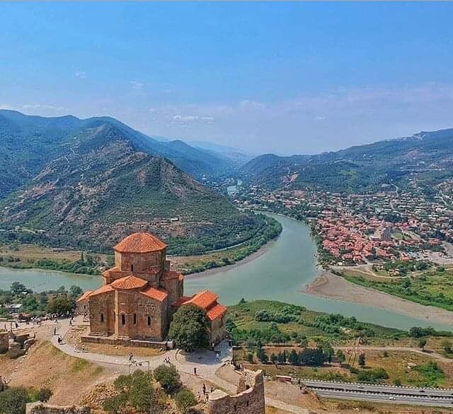 Слияние Арагвы и куры