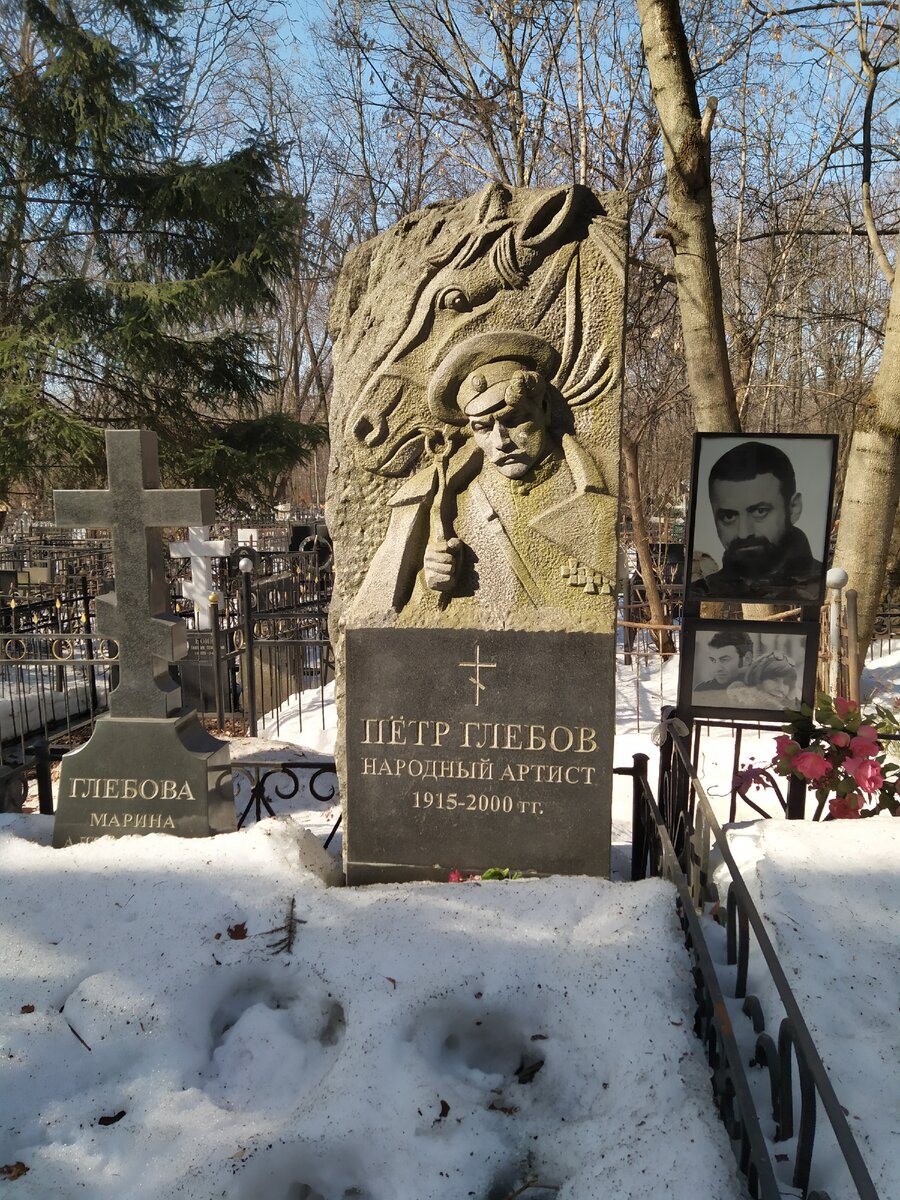 могила юматова на ваганьковском кладбище фото