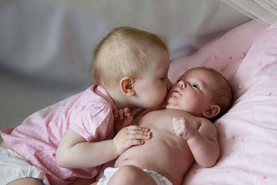 Ваш ребенок будет знаком с такими словами, как "сестра", "брат" и "новорожденный"              Ссылка на фото:  https://clck.ru/U7Fxx