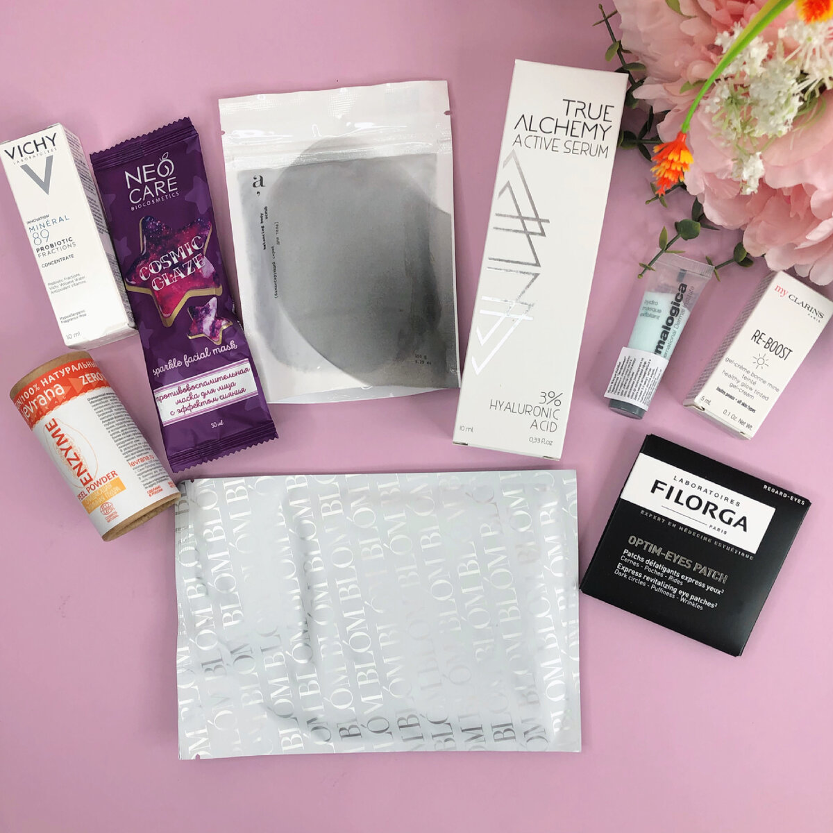 Набор beauty box. Бьюти-бокс flacon. Flacon magazine f new year 2024 box. Бьюти-бокс flacon. Бьюти бокс с косметикой flacon.