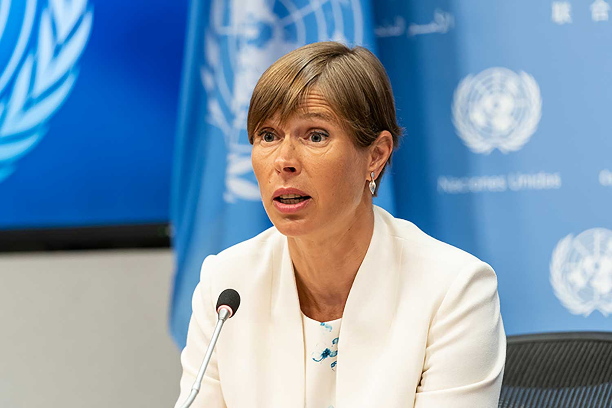 керсти кальюлайд. керсти кальюлайд биография. президент эстонии в платье. президент керсти кальюлайд. президент эстонии сейчас.