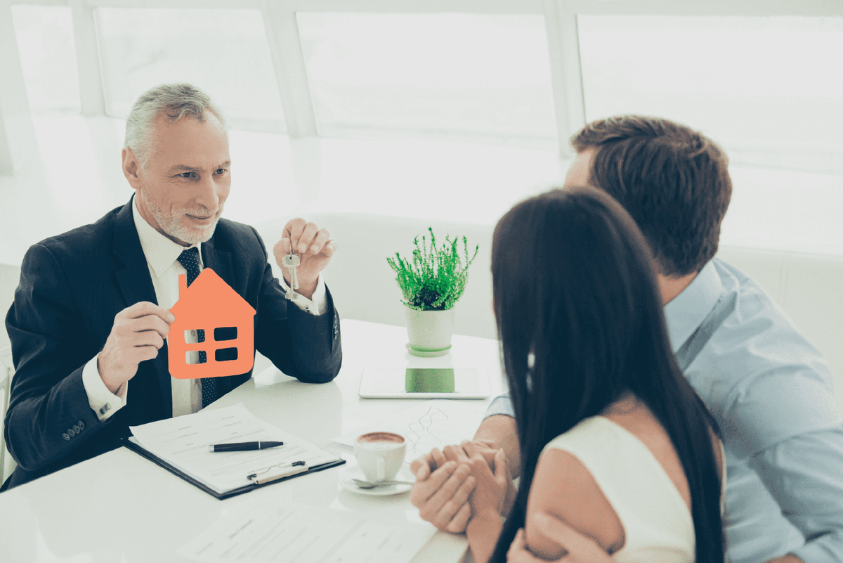 Агент по недвижимости мужчина. Собственник квартиры. Successful house. Successful house. Ипотека для семей с детьми инвалидами.