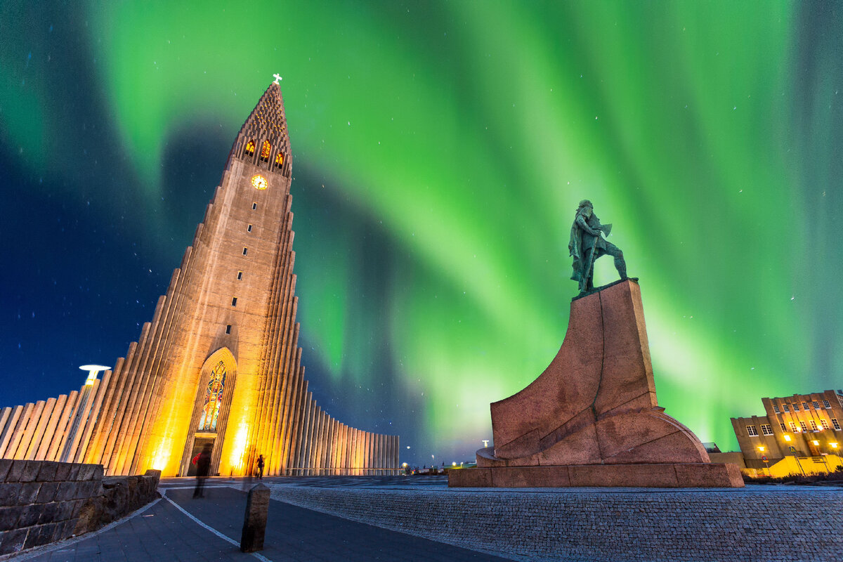 6 Holiday Tours Iceland в Исландии