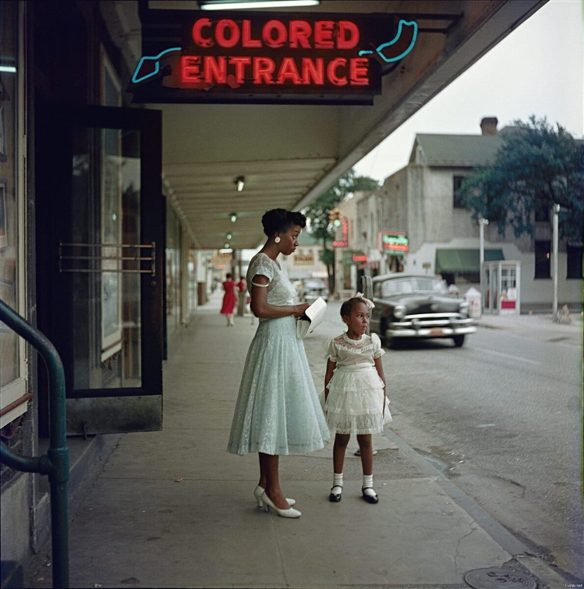 Вход для цветных. Маркет в США. 1956