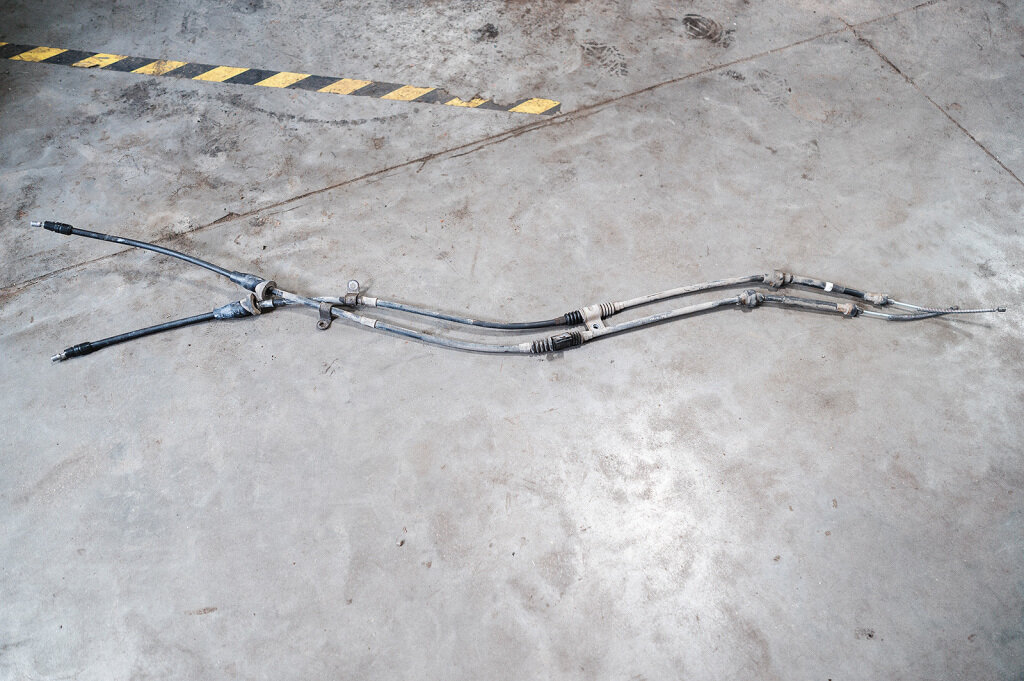 Тросы стояночного тормоза для барабанных колодок Додж Калибр