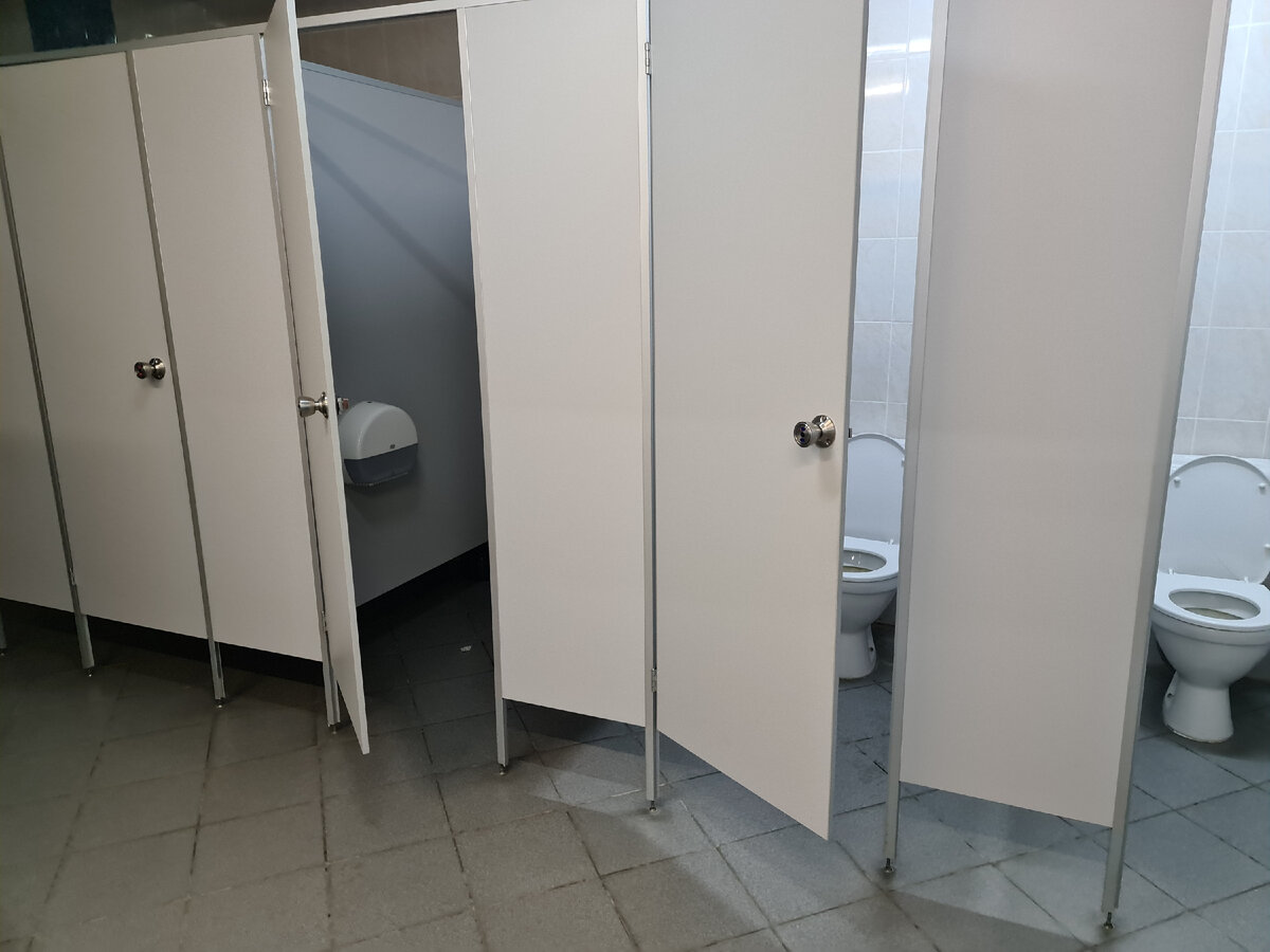 Позорный туалет в Дизель Арене. Не хочется даже деньги за концерт отдавать когда такое видишь возле себя.