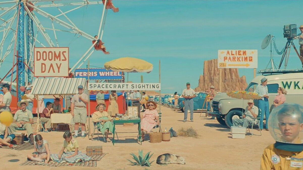 Все персонажи вымышлены, все совпадения случайны 